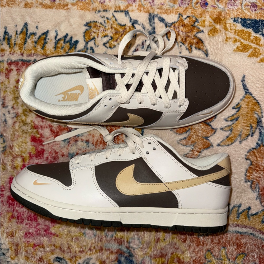 Nike dunks ironestone sesame White and Brown Sneakers Gold Accents size 11